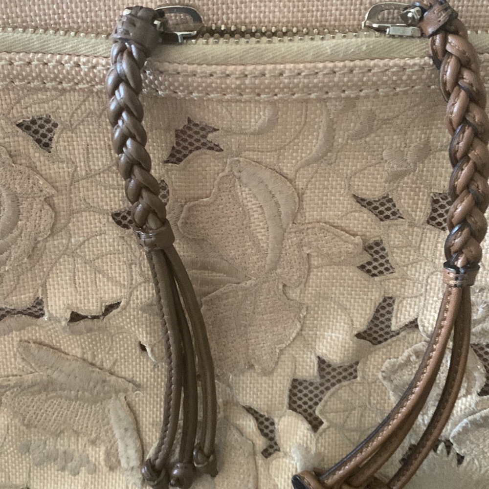 Valentino caravani authentic purse - Picture 3 of 10